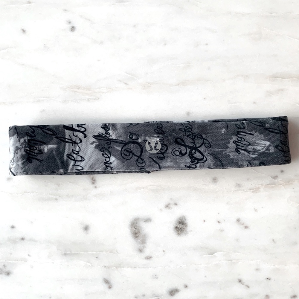 lululemon - headband with grip - like new